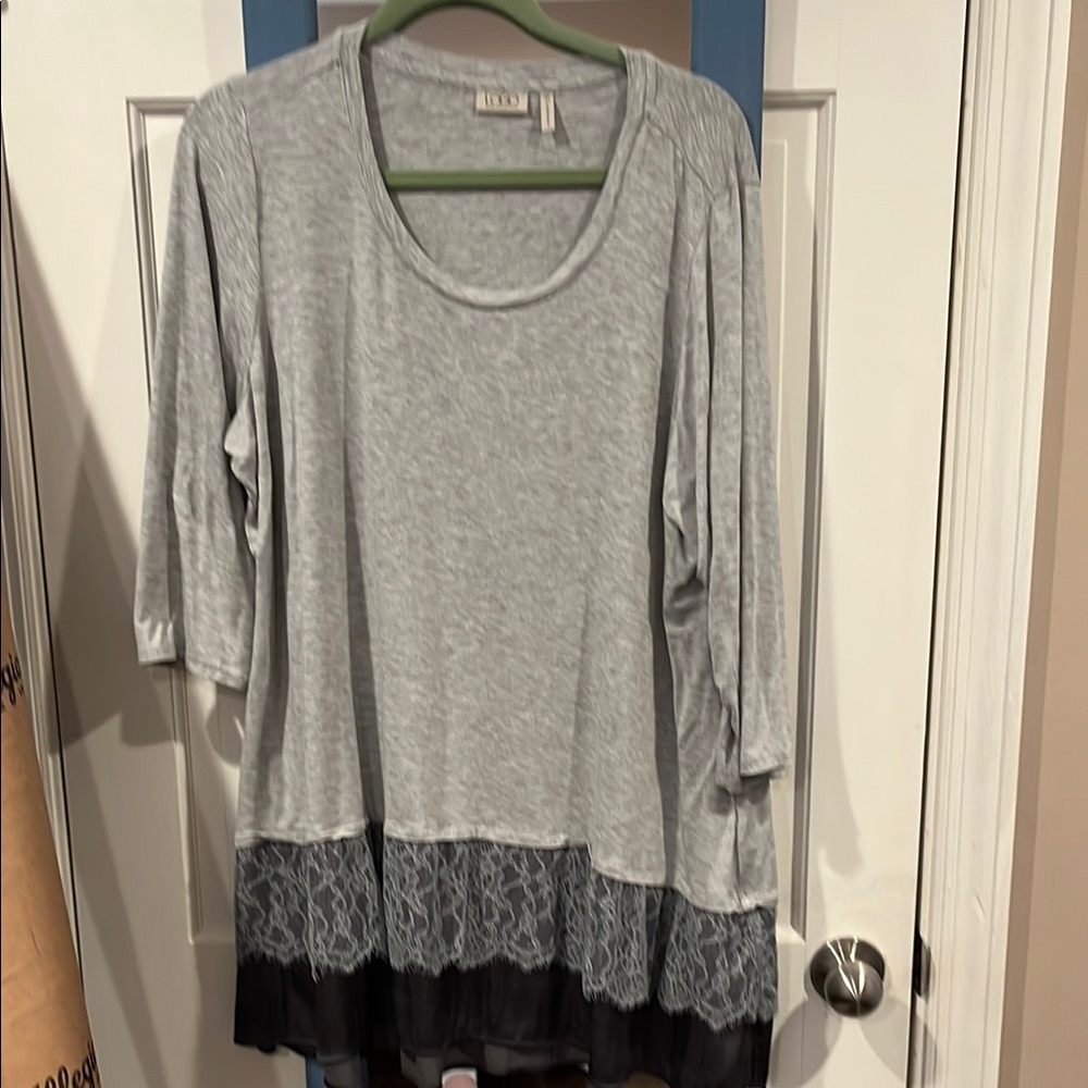 Gray and Black Women's  Tunic Top
